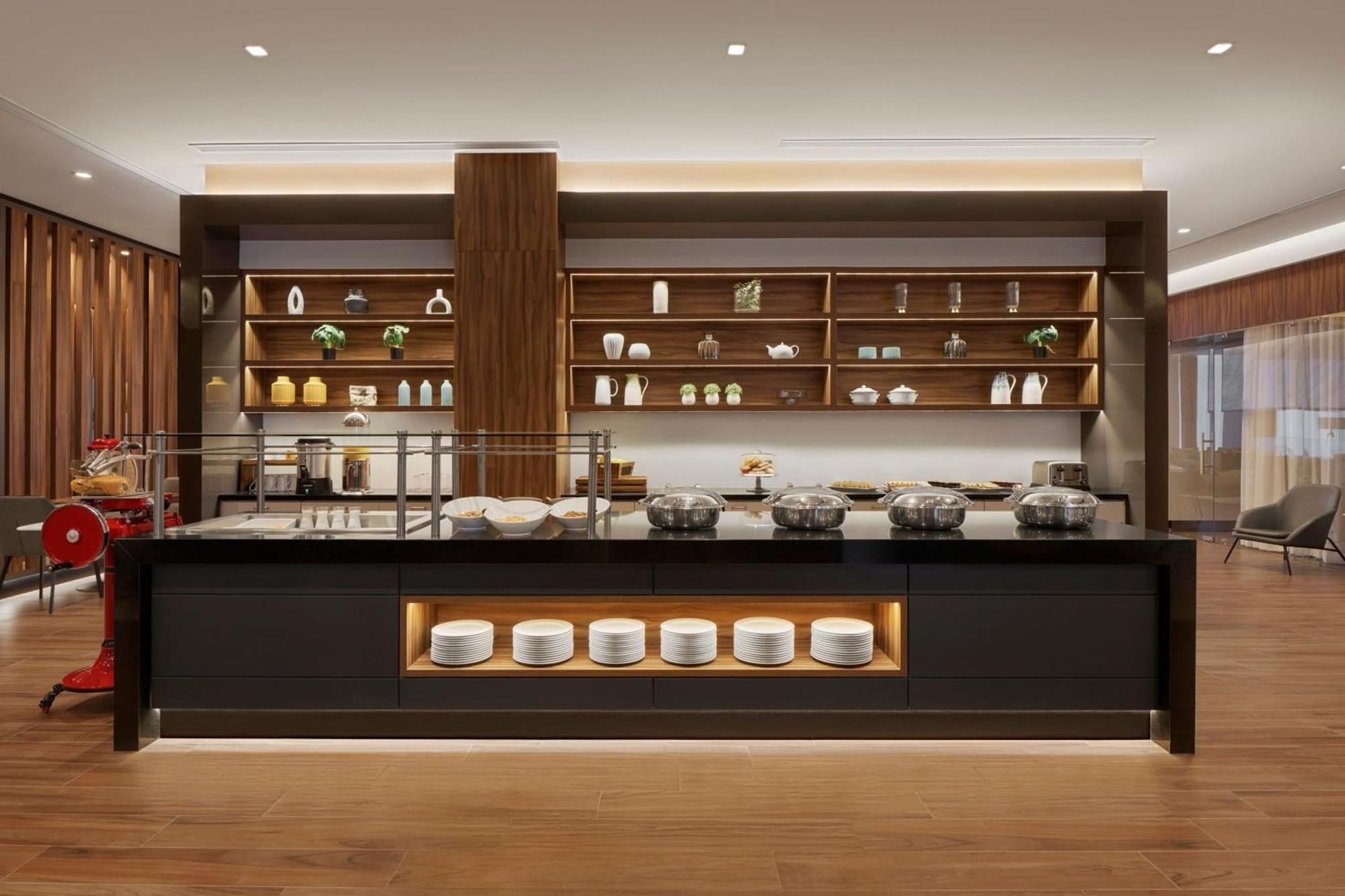 Ac Hotel By Marriott Saltillo Exterior foto