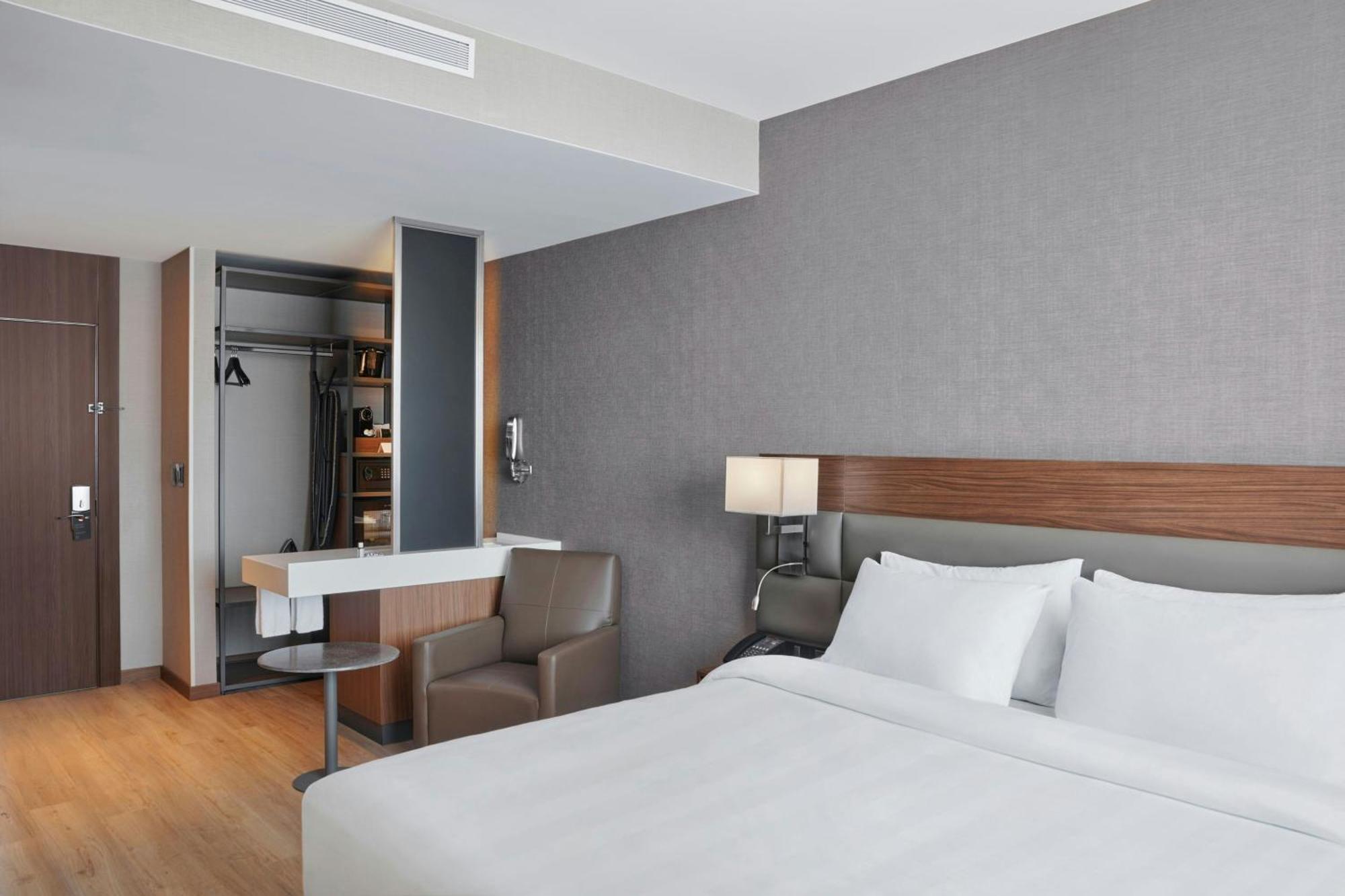 Ac Hotel By Marriott Saltillo Exterior foto