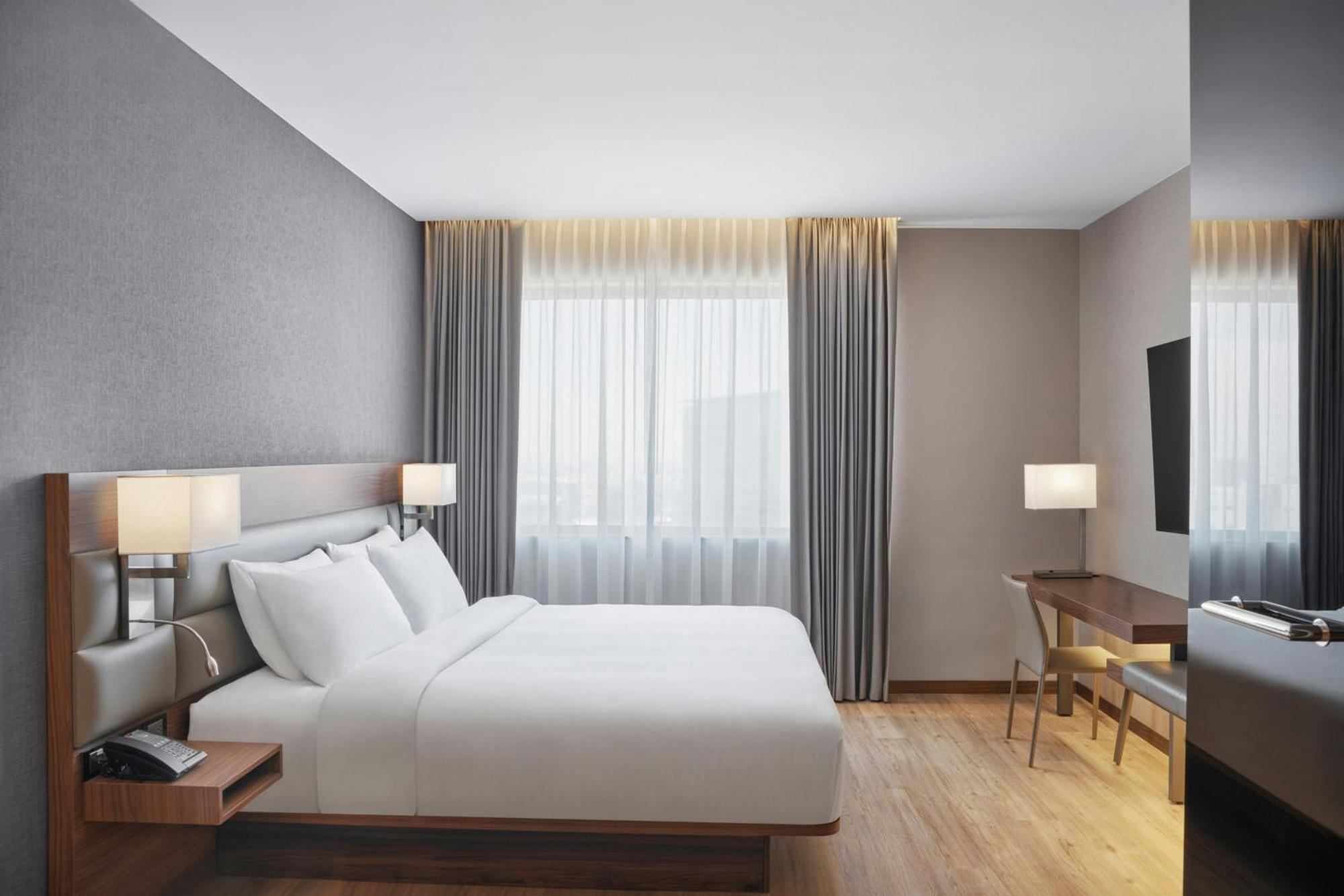 Ac Hotel By Marriott Saltillo Exterior foto