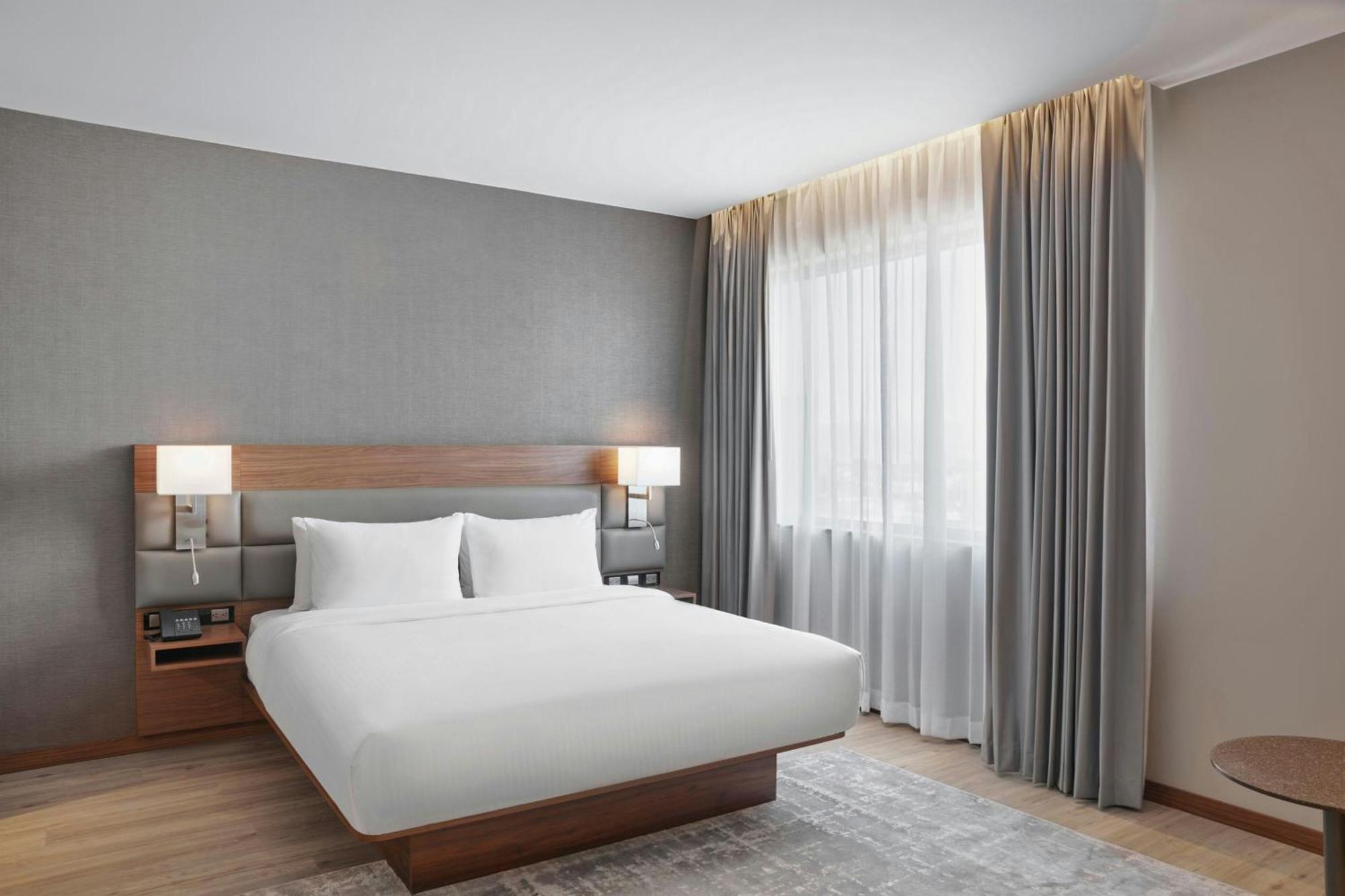 Ac Hotel By Marriott Saltillo Exterior foto