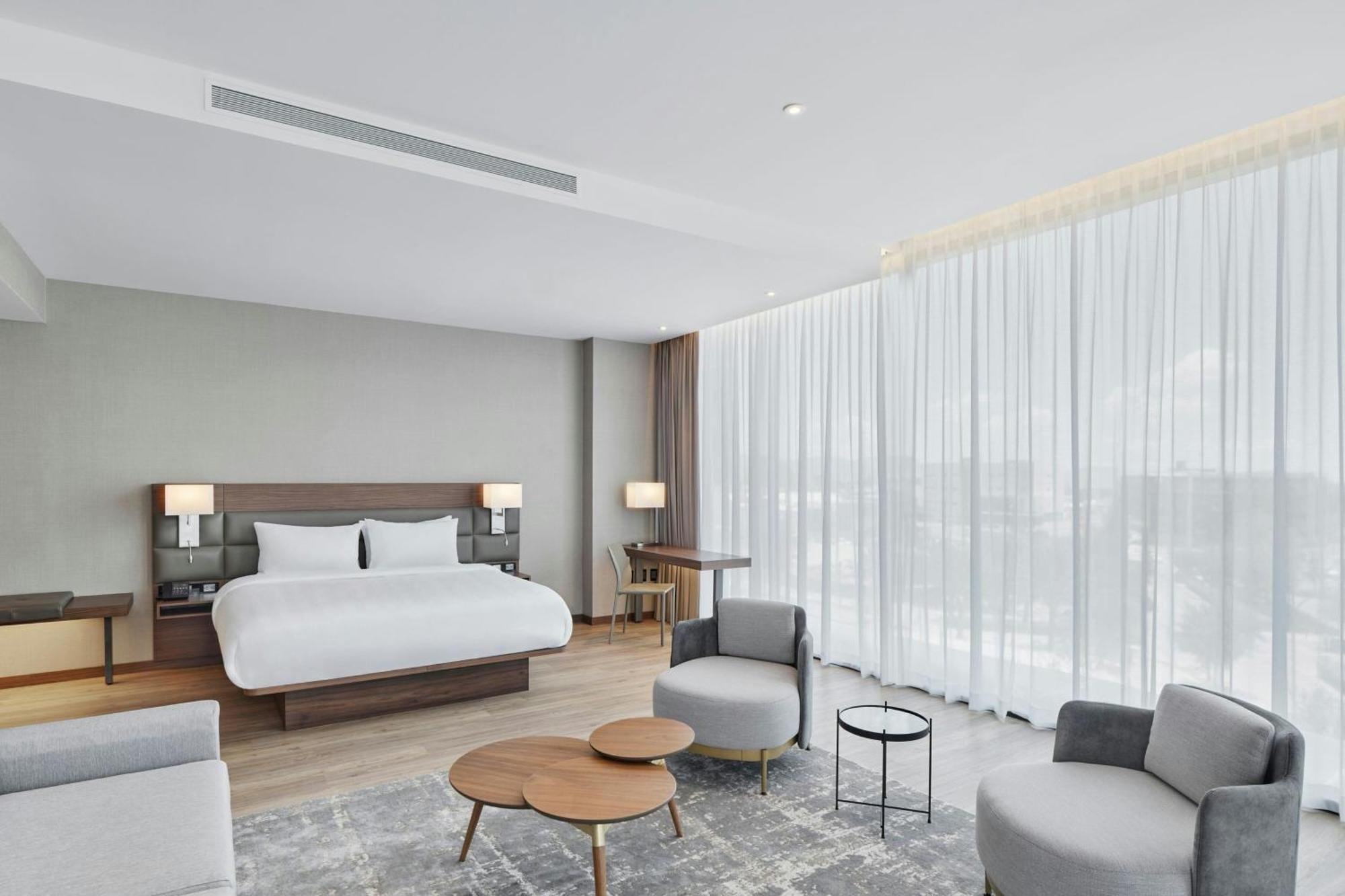Ac Hotel By Marriott Saltillo Exterior foto