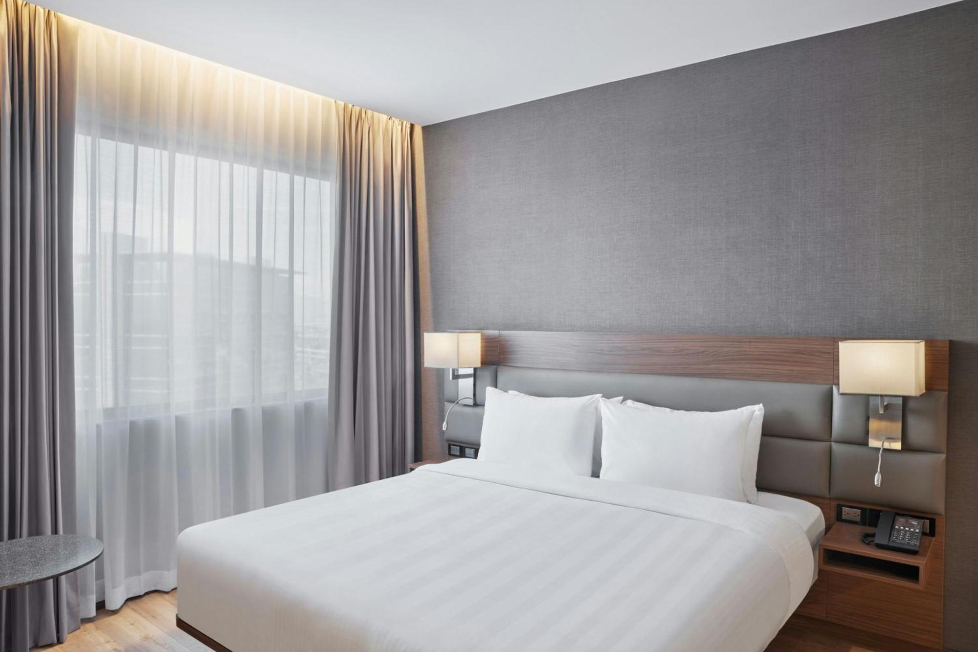 Ac Hotel By Marriott Saltillo Exterior foto